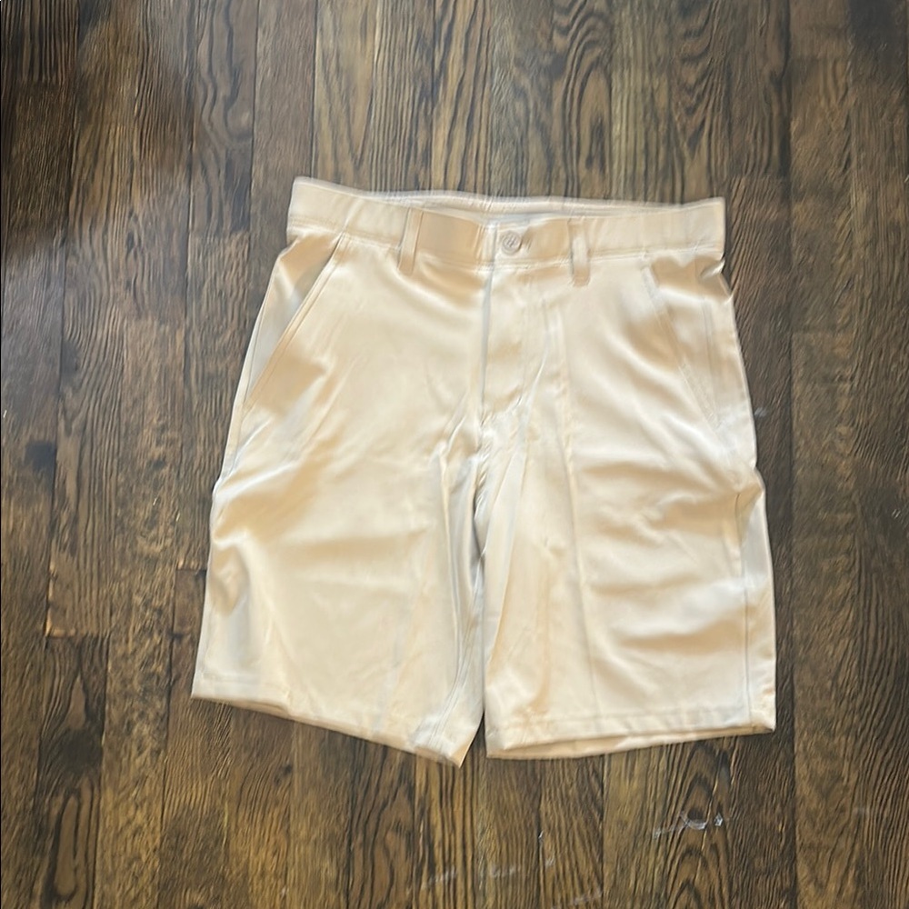 Men's Tan Shorts‎